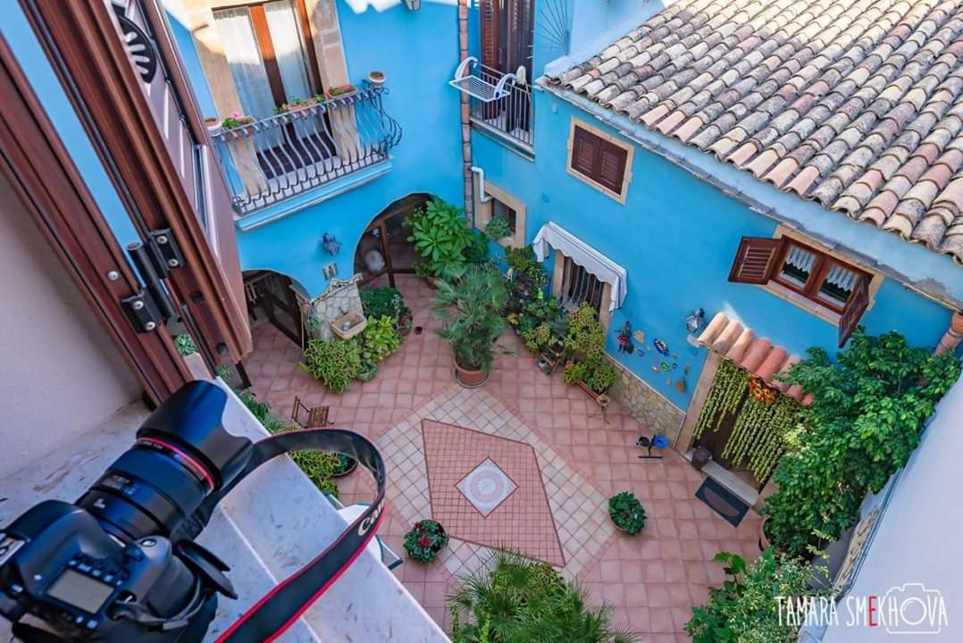 La Finestra Sul Cortile B&B Sciacca Exterior photo