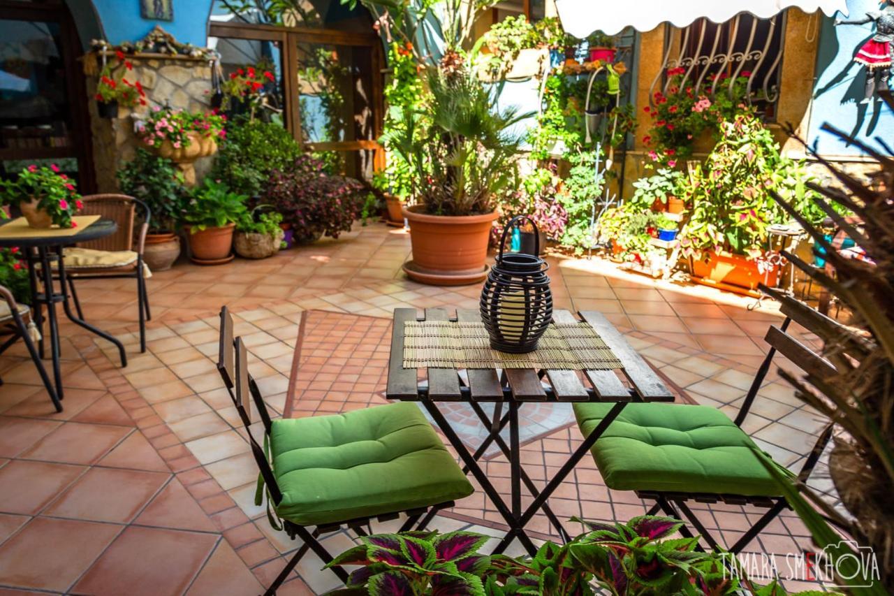 La Finestra Sul Cortile B&B Sciacca Exterior photo