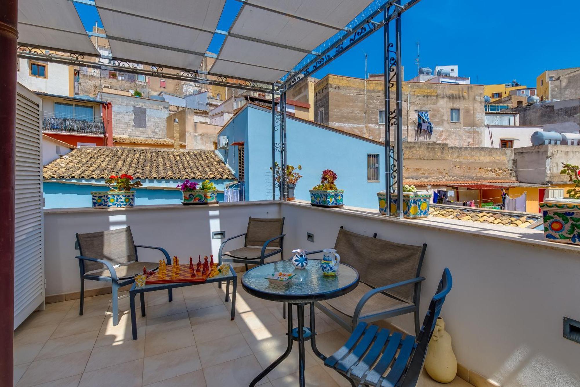 La Finestra Sul Cortile B&B Sciacca Exterior photo